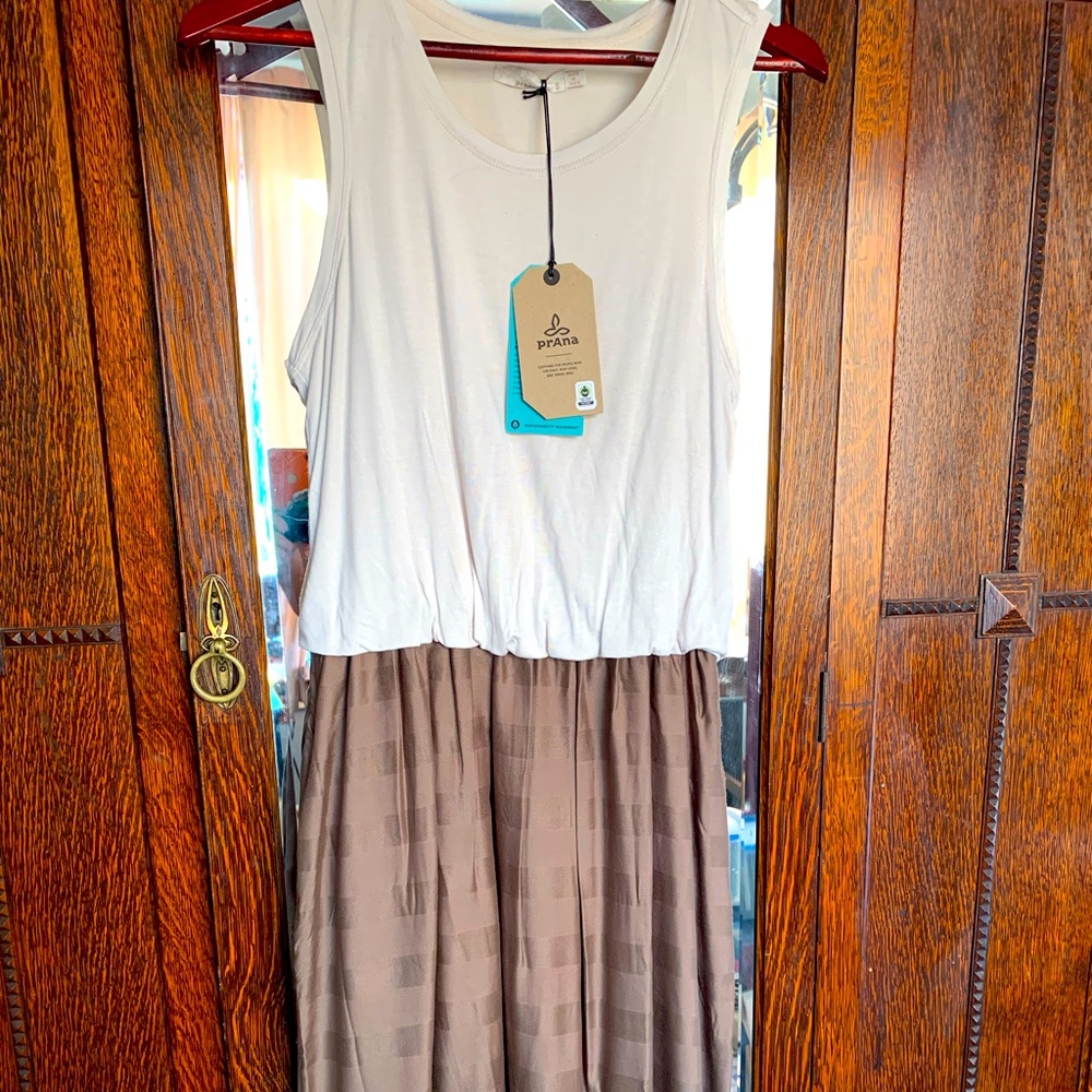 Prana NWT Peri Midi dress/one piece with pockets!